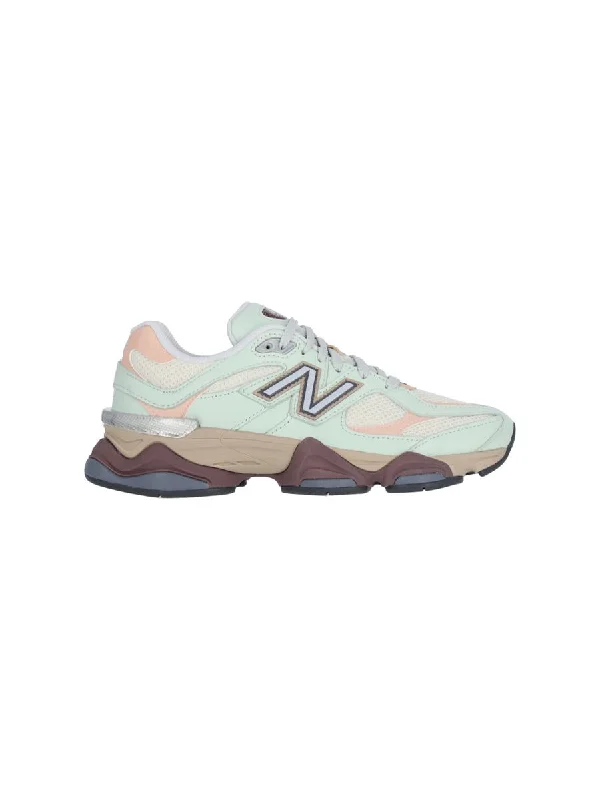 New Balance Sneakers