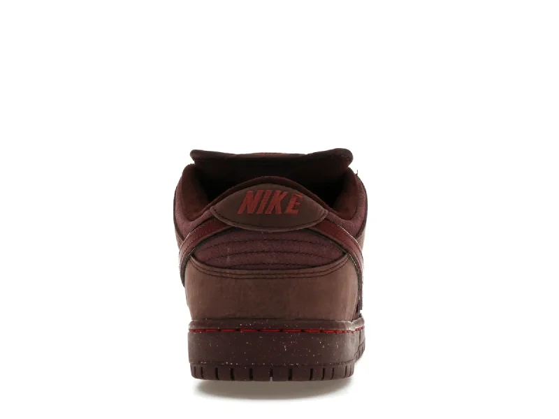 Nike SB Dunk Low City Of Love ""Burgundy Crush""