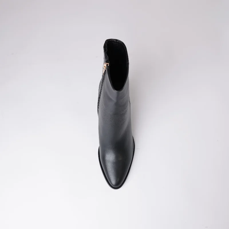 Kaysen Black Ankle Boots