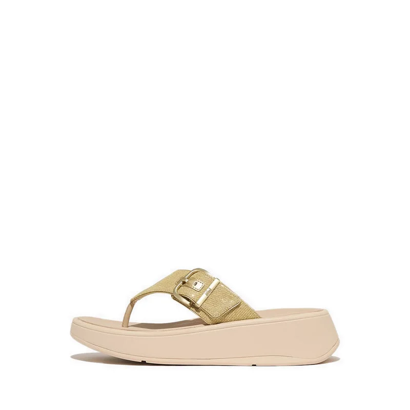 F-MODE BUCKLE SHIMMERLUX FLATFORM TOE-POST SANDALS