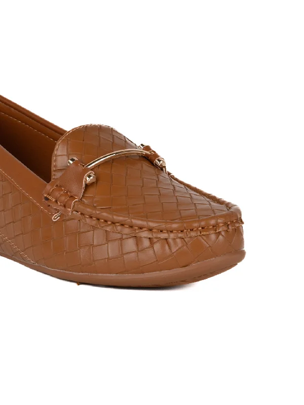 Women Tan Woven Design Loafers