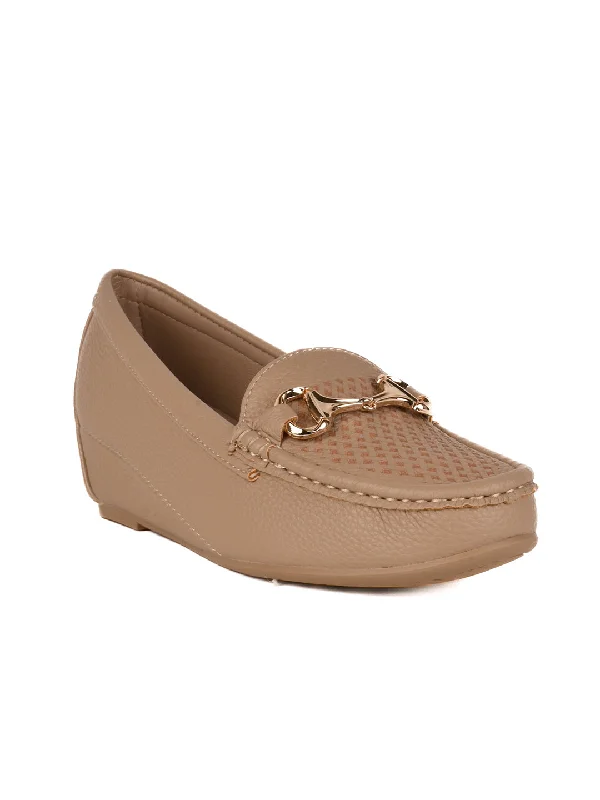 Women Beige Textured Loafers