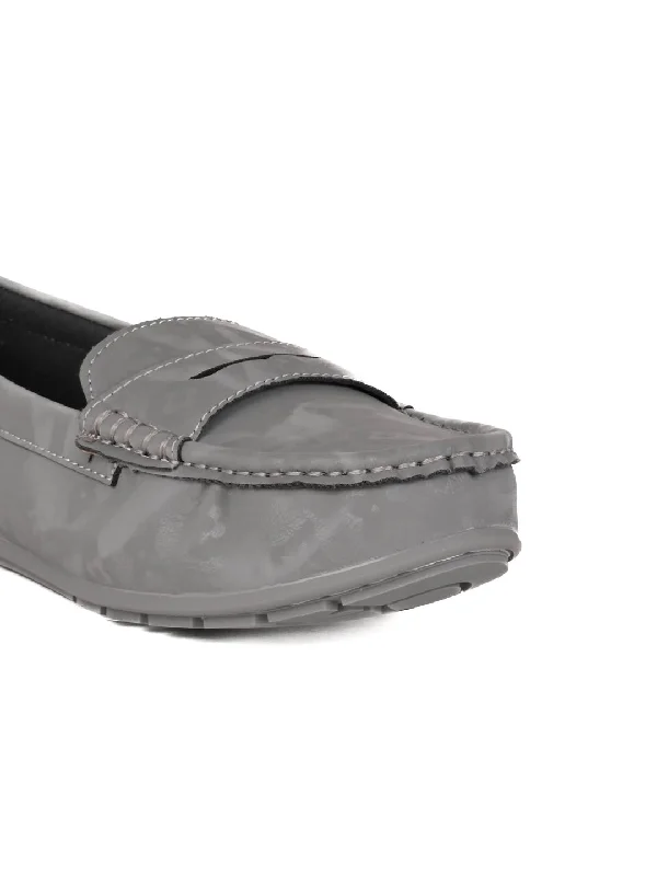 Women Grey Printed Loafers