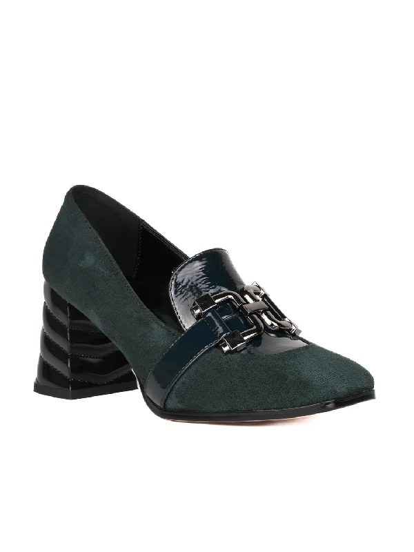 Women Green Solid Loafers