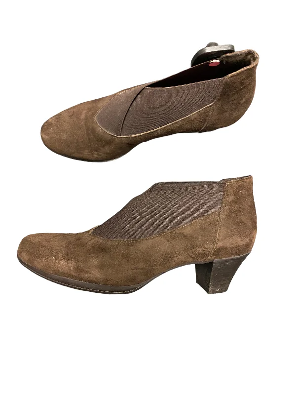 Shoes Heels Block By Munro In Brown, Size: 9