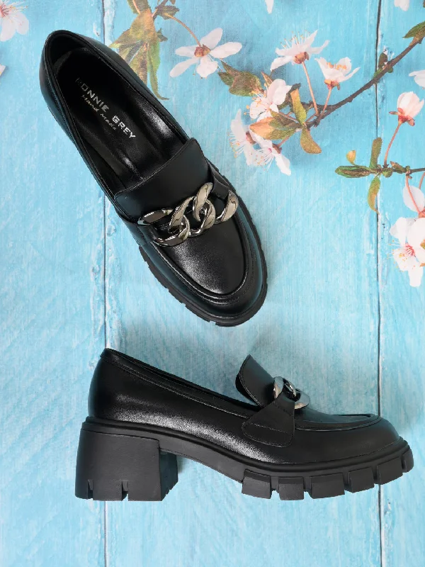 Women Black Solid Loafers