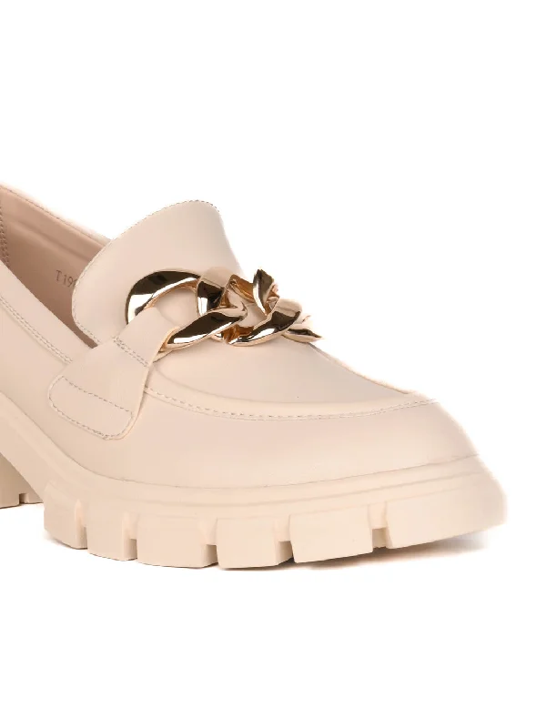 Women Beige Solid Loafers