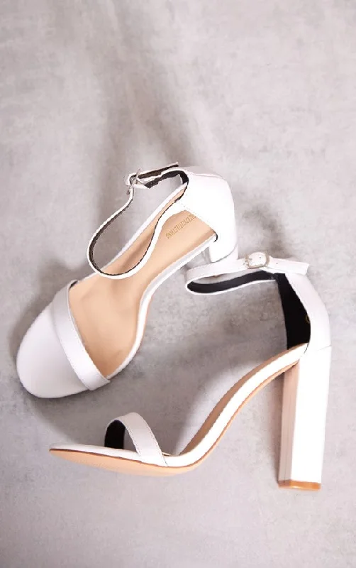 WHITE MAY BLOCKED HEELED SANDAL