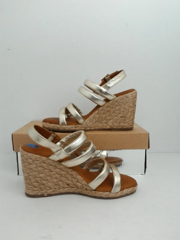 Andre Assous Women's Gold Leather Wedge Espadrille Sandal Size 7