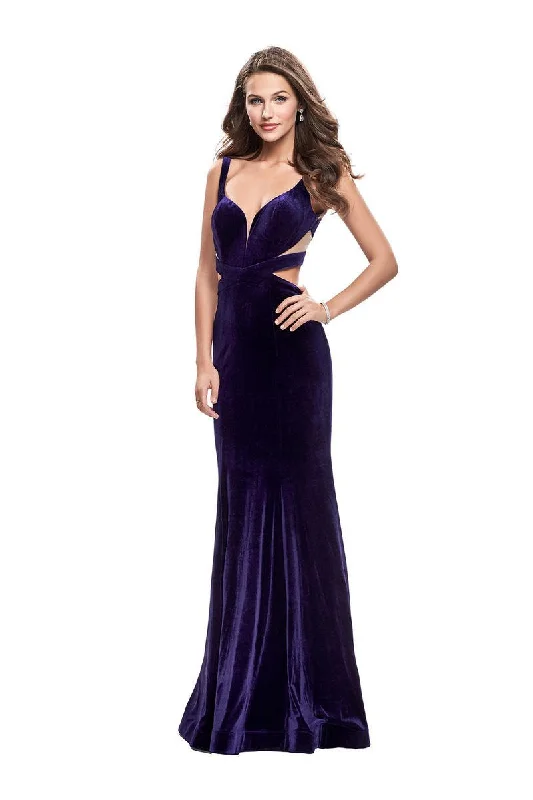 La Femme - 25866 Deep V-neck Velvet Sheath Dress